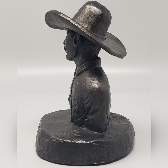 Vintage Cowboy Sculpture "O'L Salty" Bust Paperweight - Picture 5 of 10